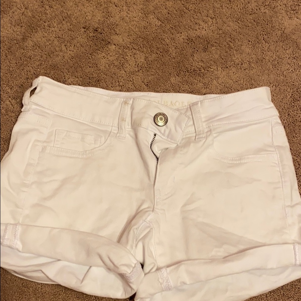 American Eagle size 2 white shorts